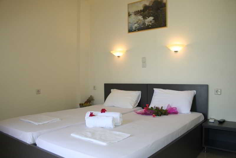 Nikas Rooms & Apartments Stoúpa Exteriér fotografie